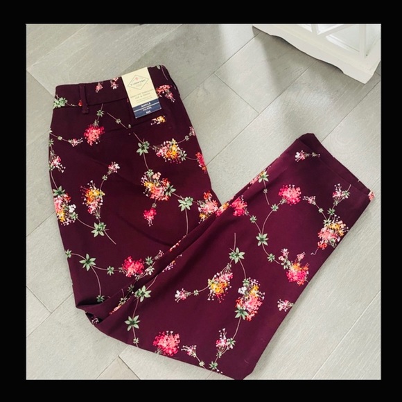 St. John’s Bay - Fall Floral Pants - Picture 7 of 10